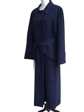 Saks Fifth Avenue | Jackets & Coats | Saks Fifth Avenue Vintage Long ...